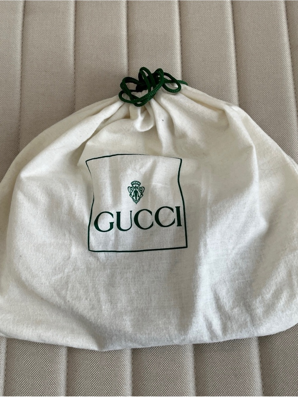 Gucci Gold and Navy Double G Logo Hardware Accent wallet - Picture 15 of 15